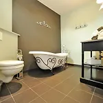 Expo 13 Bed & Breakfast 3*