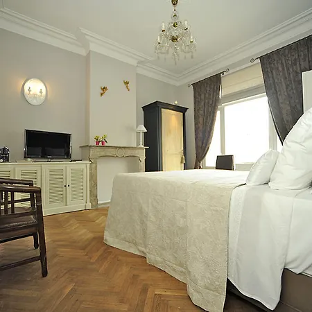 Expo 13 Bed & Breakfast Gent