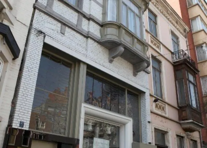 Expo 13 Bed & Breakfast 3*